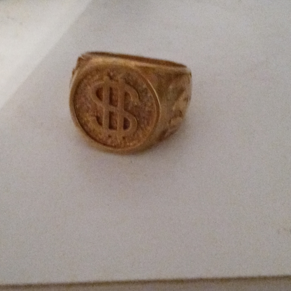 Gold ring 10
